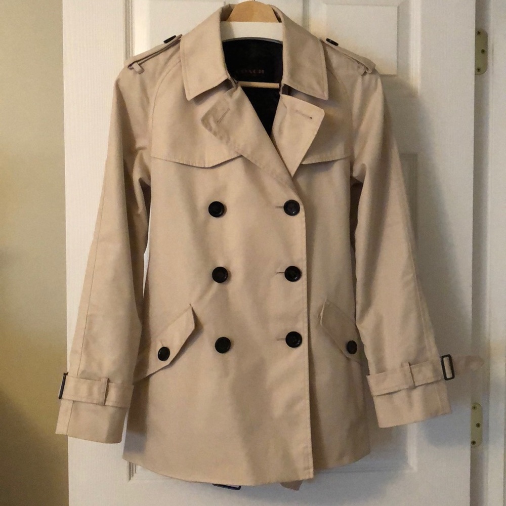 Coach Trench Coat 🧥
